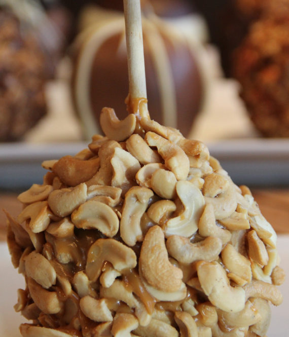 Cashew_Caramel_Apple_1024x1024