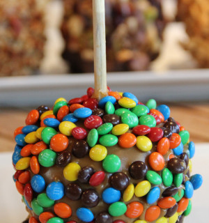 M&M Apple
