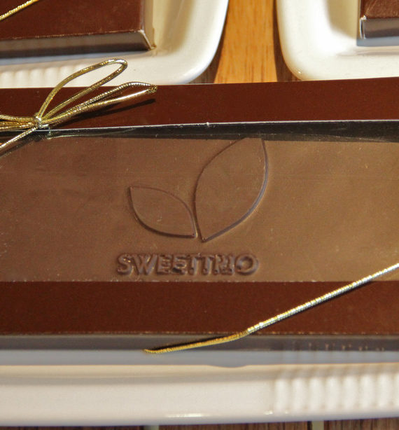 Standard_Chocolate_Logo_Bar_1024x1024